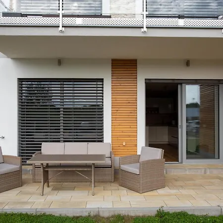 Apartma Leona, Apartment *