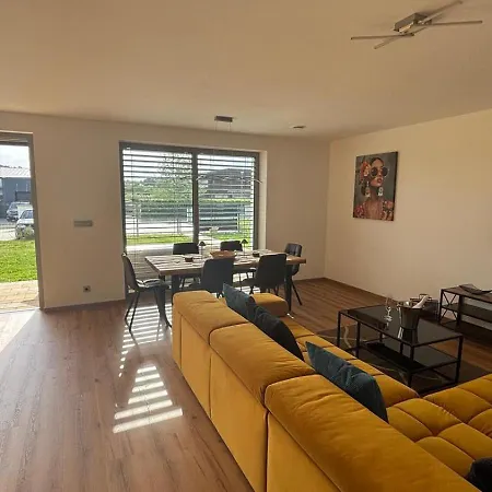 Apartment Apartma Leona, *
