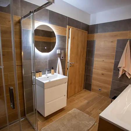 Apartment Apartma Leona, *